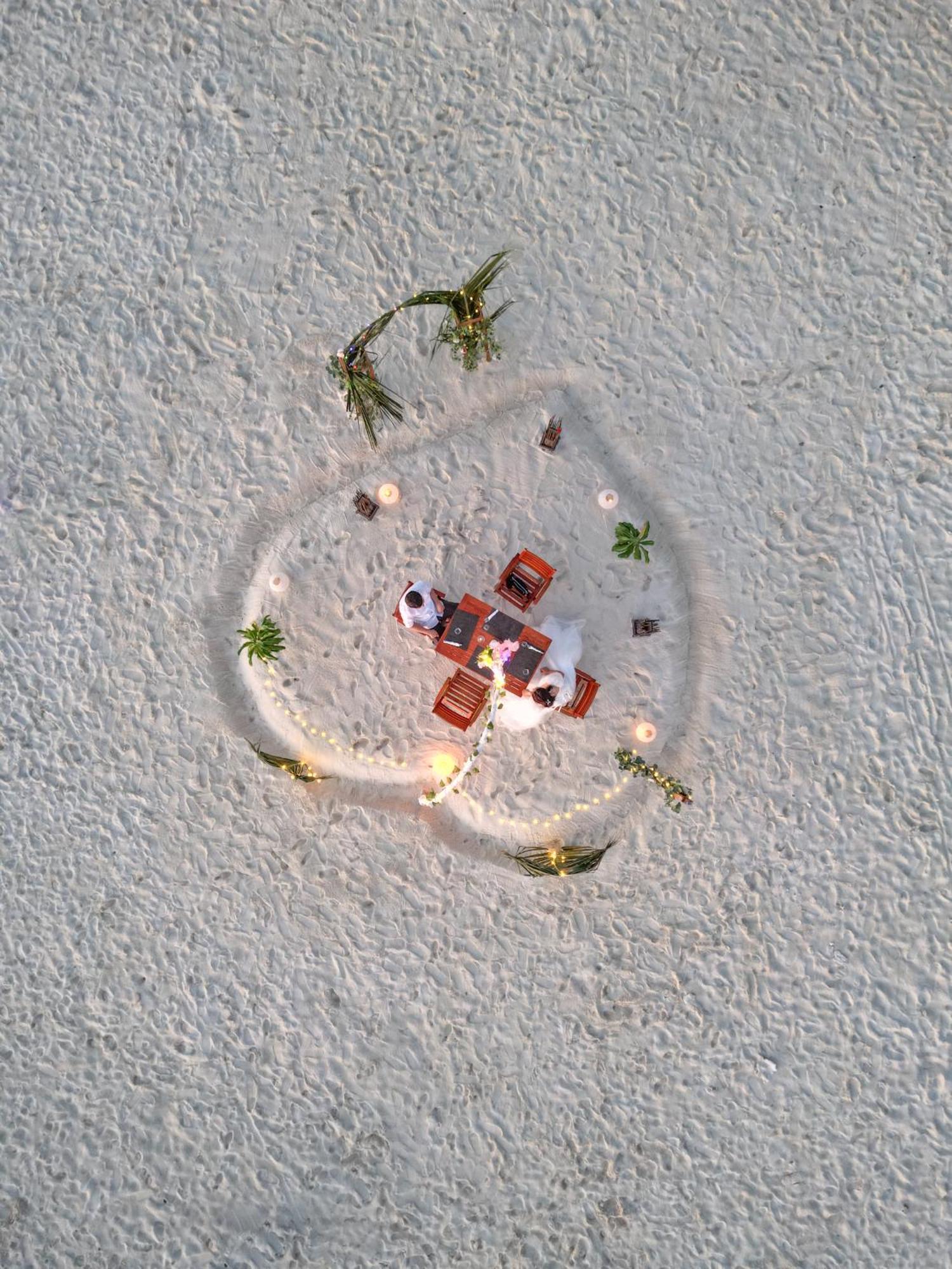 Aria Beach, Ukulhas Bagian luar foto